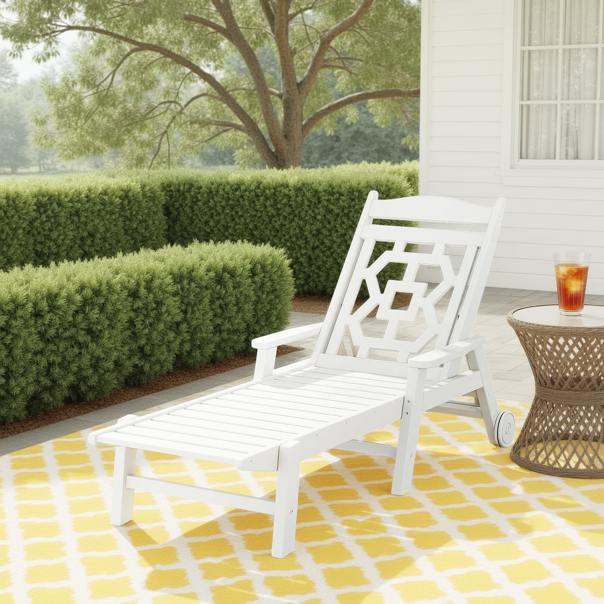 Chinoiserie Outdoor Chaise Lounge, White