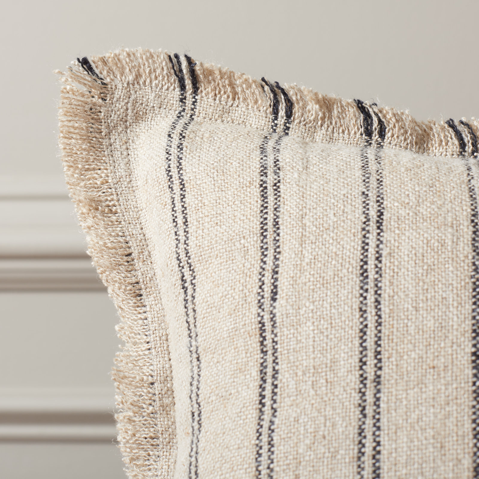 Dinah 20" x 20" Linen Throw Pillow