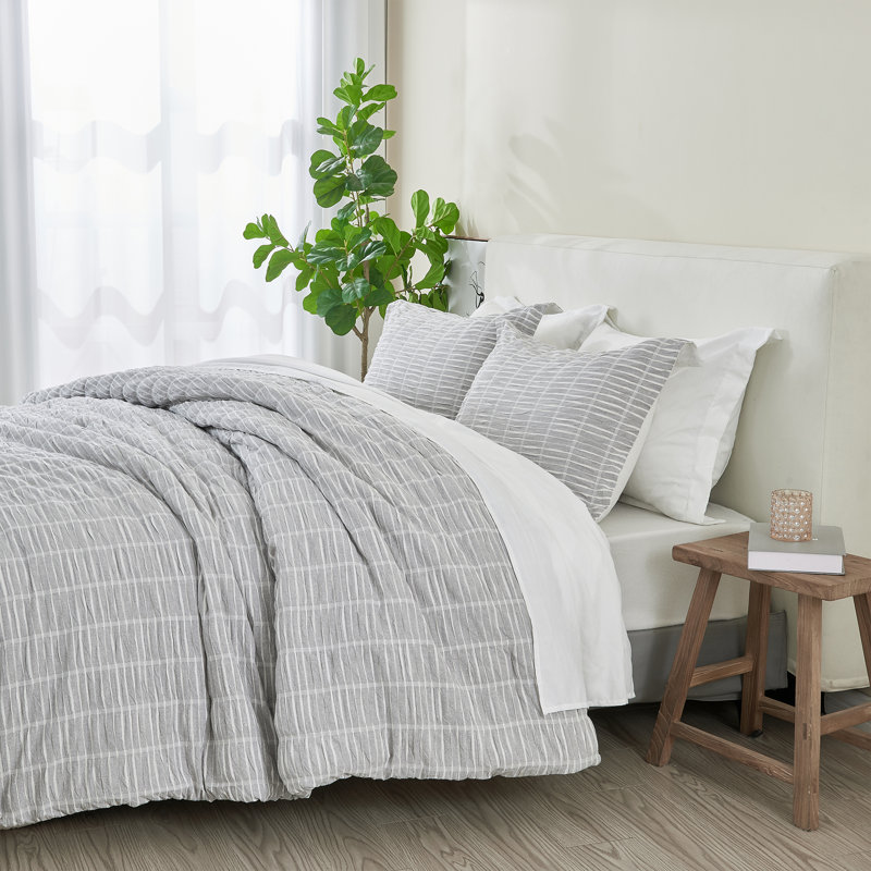 100% Cotton Puckered 3 Pc Reversible Comforter Set with Shams, Fresh White, King
