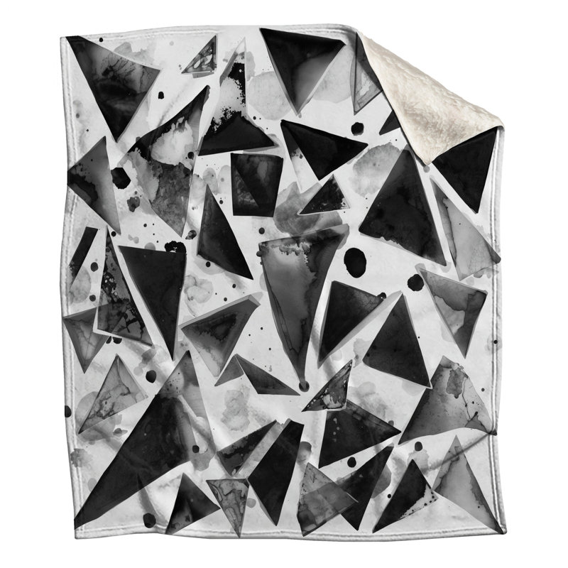 Couvertures triangulaires à encre noire, L 60 po x H 80 po