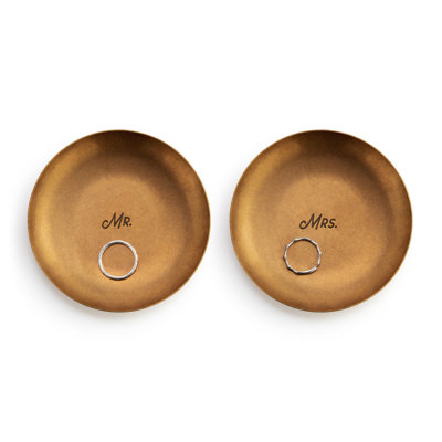 Geralda Metal Ring Holder