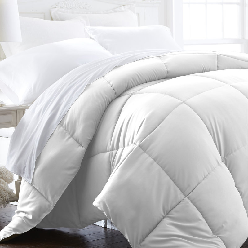 Soft Down-Alternative Essential Comforter, King Comforter, Snow White