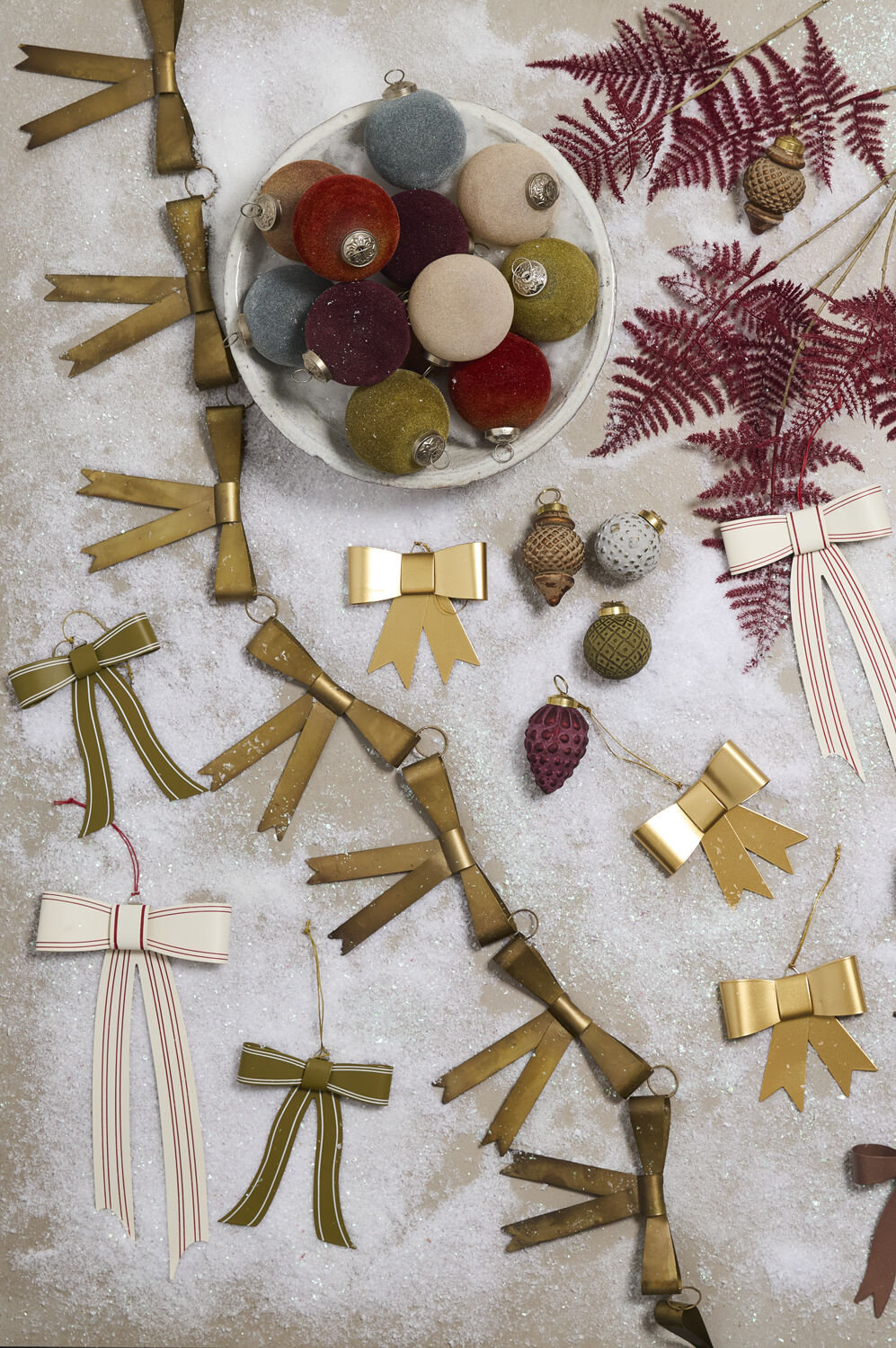 Collectors Garland 72"x 5.25"