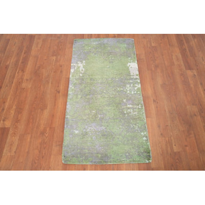 Elegant Textured Green Abstract Rug 2x4 for Modern Living Spaces
