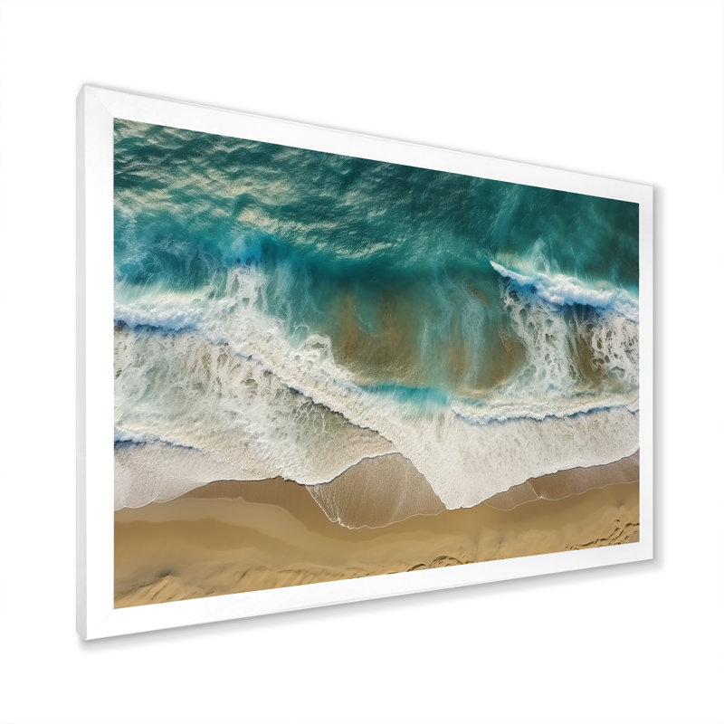 Vue aérienne de Tranquil Waves 2 - plage, art mural, Cadre de coin blanc fermé, H 12 po x l 20 po x P 1 po