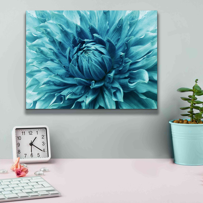Latitude Run® «Turquoise Dahlia» par Epic Portfolio, estampe numérique sur toile, H 12 po x l 16 po x P 0,75 po