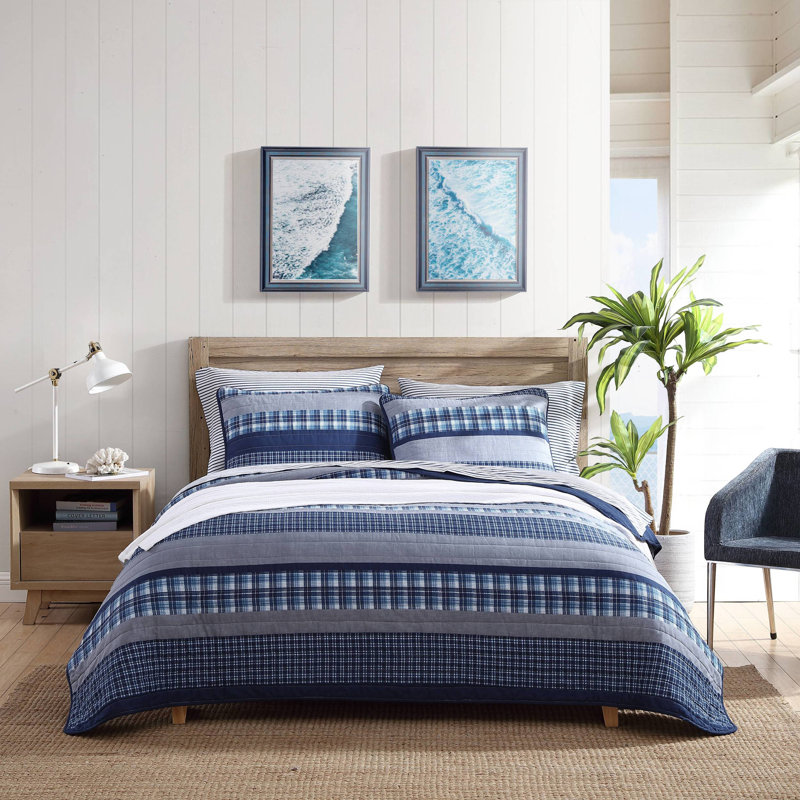King Blue Mirage Cotton Reversible Quilt Set