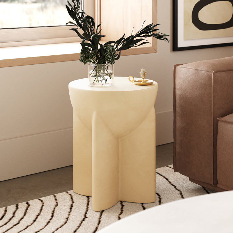 Soichi - Modern Concrete Round End Table, Beige