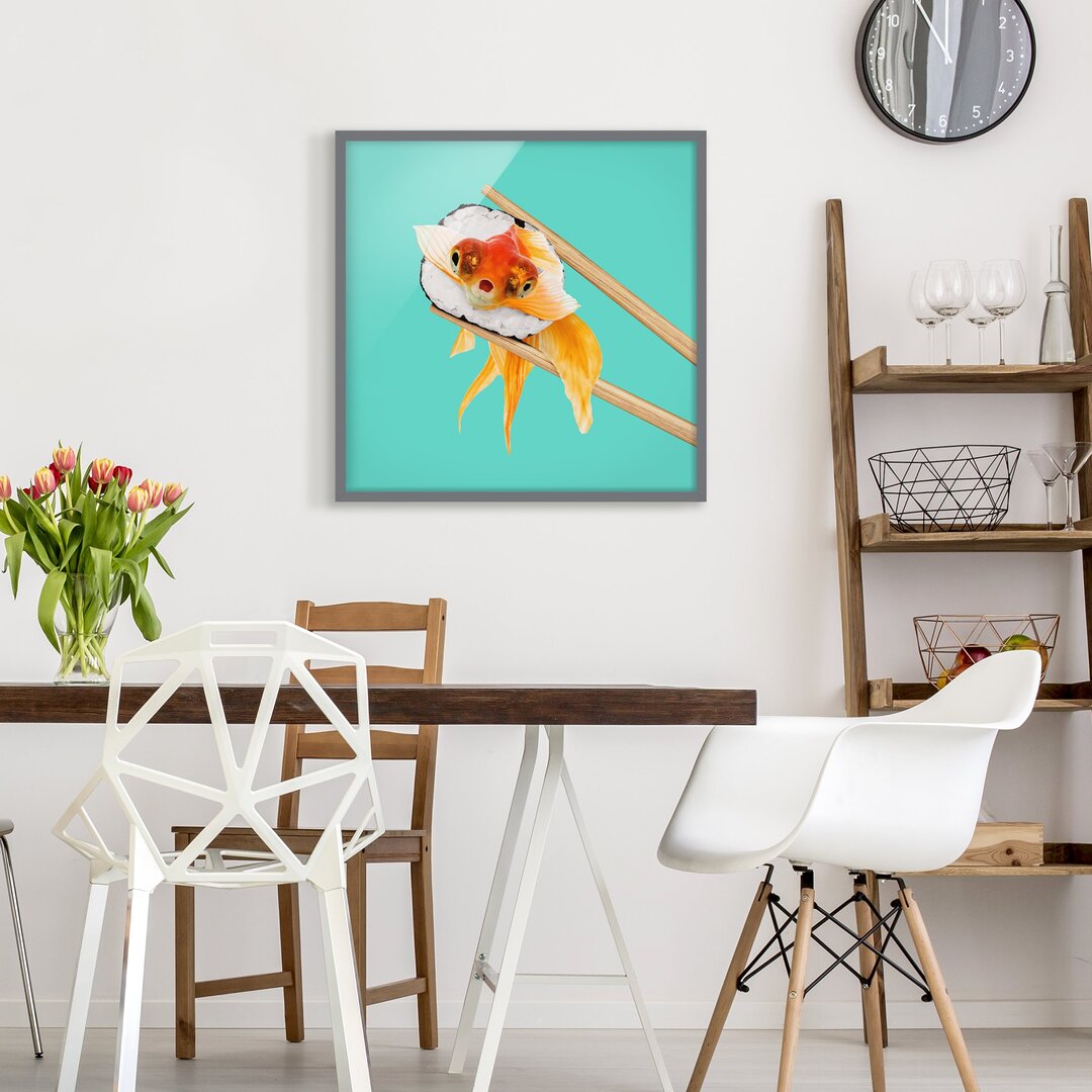 Gerahmtes Poster Sushi mit Goldfisch von Jonas Loose