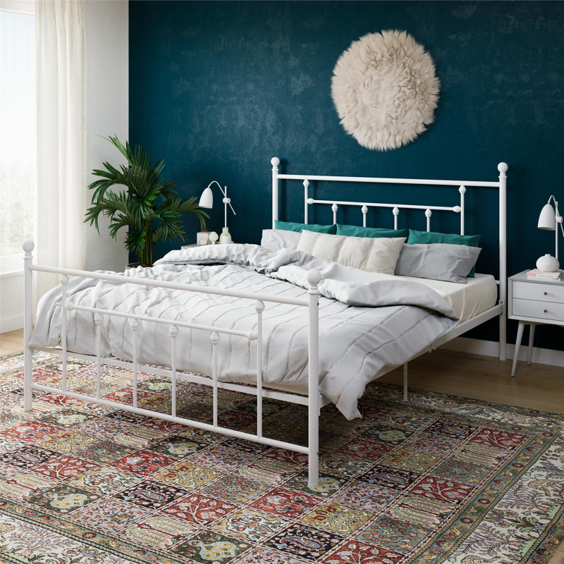 Eastford Metal Bed Frame with Vintage Headboard, Kingsize (5'), White