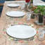 Ensemble de napperons ronds fabriqués à la main avec dentelle florale brodée pour une élégante table de salle à manger et un décor de Noël-62294342