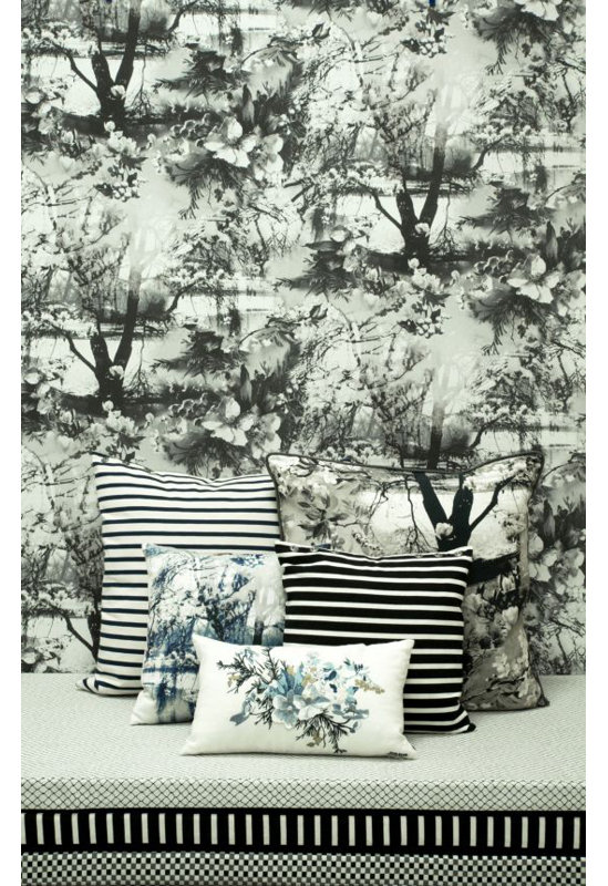 Les Papiers Floral Wallpaper Double Roll, Ecru/Noir