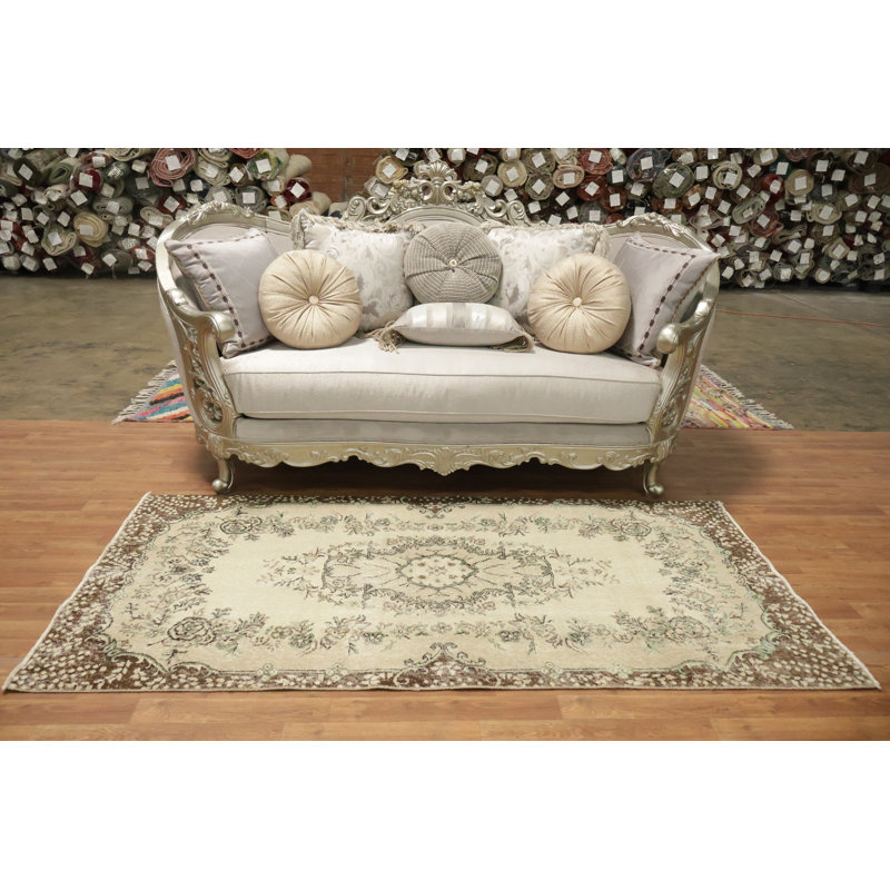 Tapis exquis à médaillon floral avec bordure élégante 4 x 7