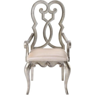Fauteuil rembourré en cuir ivoire