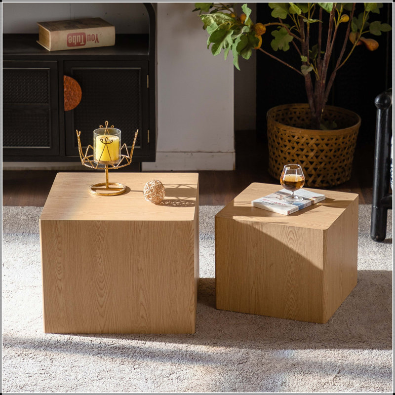 Ensemble de tables basses gigognes avec grain de bois naturel et entièrement assemblé, 15.16" H x 18.9" W x 18.9" D