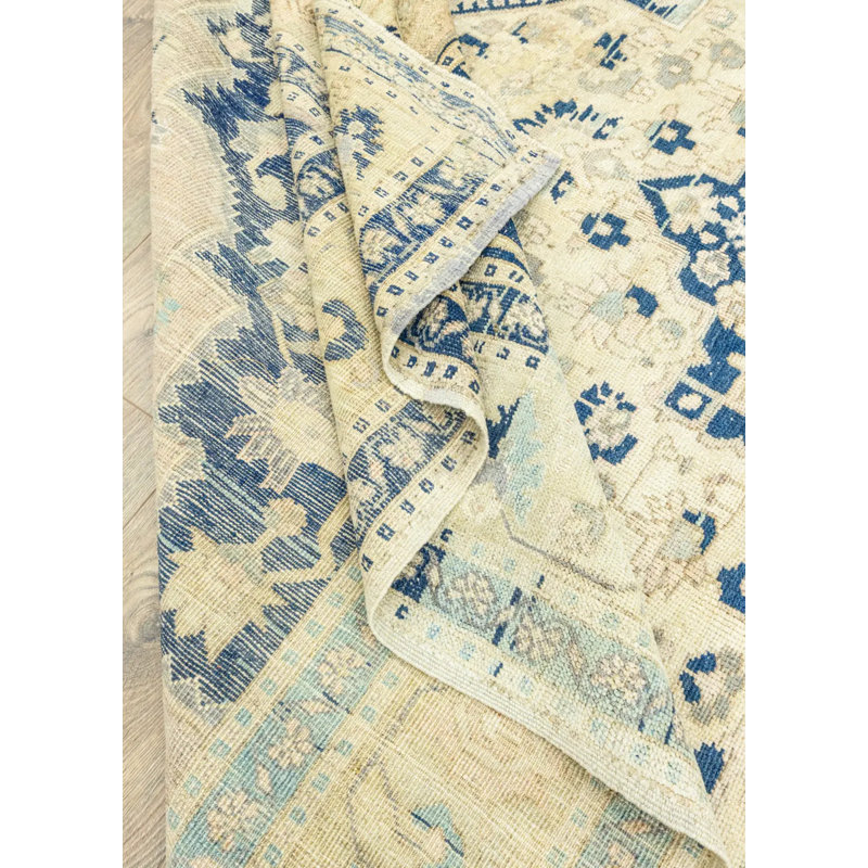 Tapis unique 6 pi 8 po x 9 pi 10 po Milvia