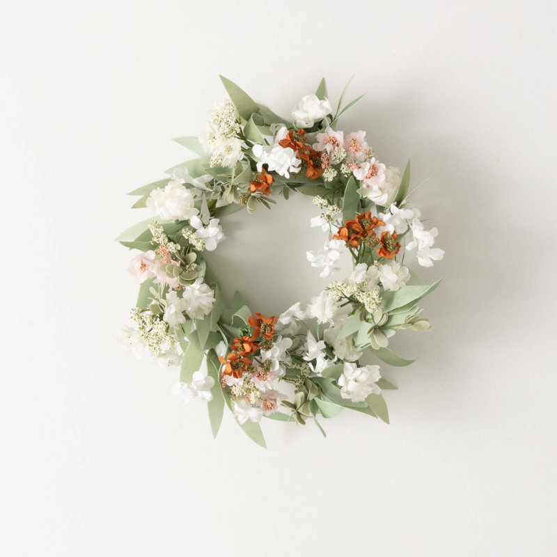 Couronne de fleurs artificielles mixtes; Blanc, L 16,5 po x H 16,5 po x P 6 po