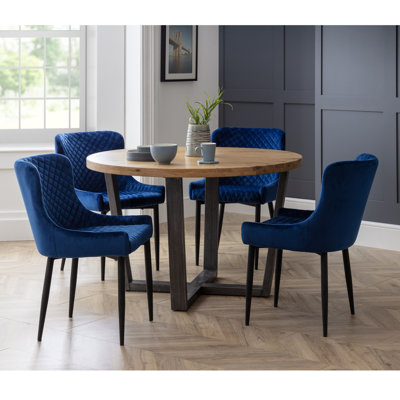 Armor 4 - Person Dining Set