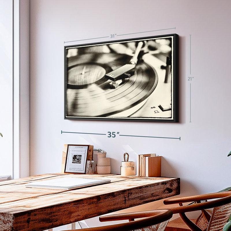 Reproduction d'art sur toile avec tourne-disque, H 21 po x l 31 po