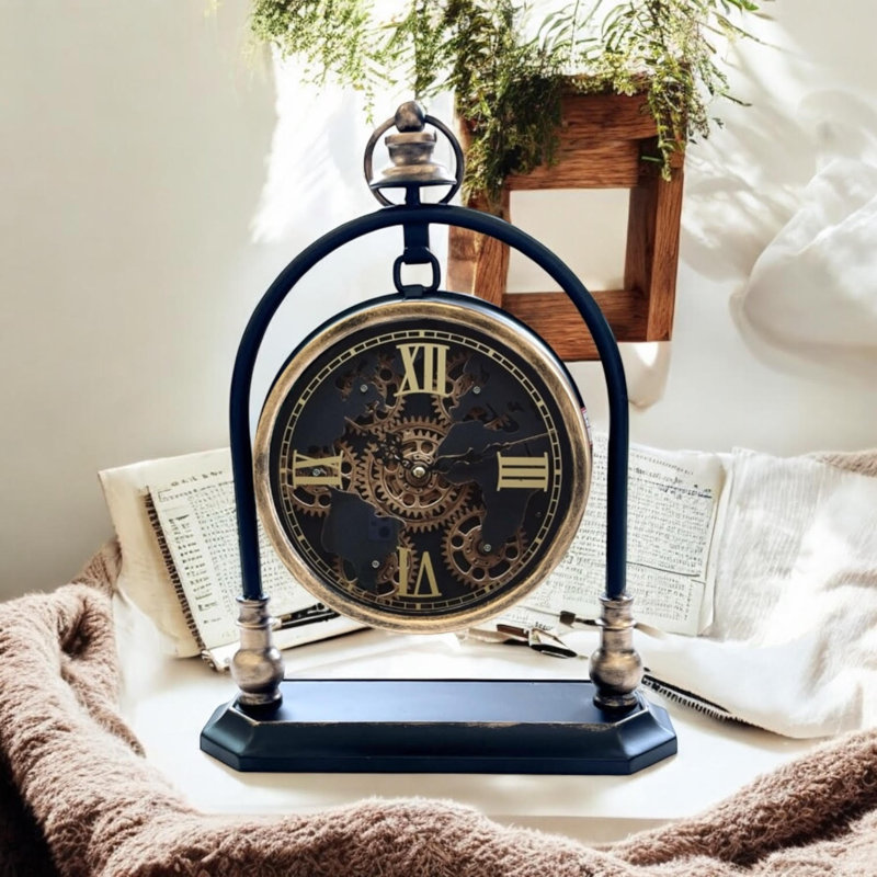 Modern & Contemporary Roman Numeral Metal Quartz Movement / Crystal Tabletop Clock Matte Black