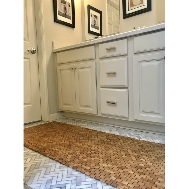 https://assets.wfcdn.com/im/94988008/resize-h755-w755%5Ecompr-r85/6489/64899012/Emera+Natural+Bath+Rug.jpg