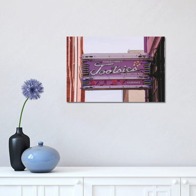 " Tootsie'S Nashville " by Ann Hudec