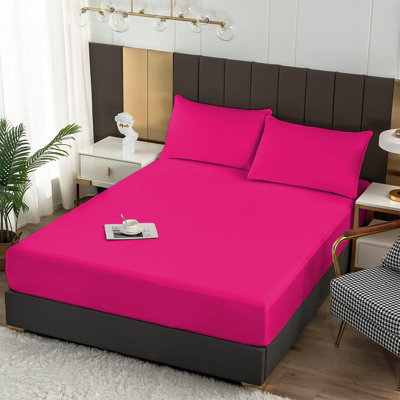 Ultra Soft 200 Thread Count Microfiber Fitted Sheet