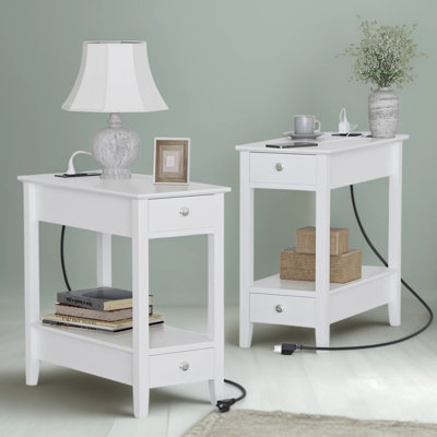 Ensemble de 2 tables de bout étroites avec station de charge, tables d'appoint modernes avec 2 tiroirs et tablette ouverte pour le salon, la chambre à coucher et les petits espaces
