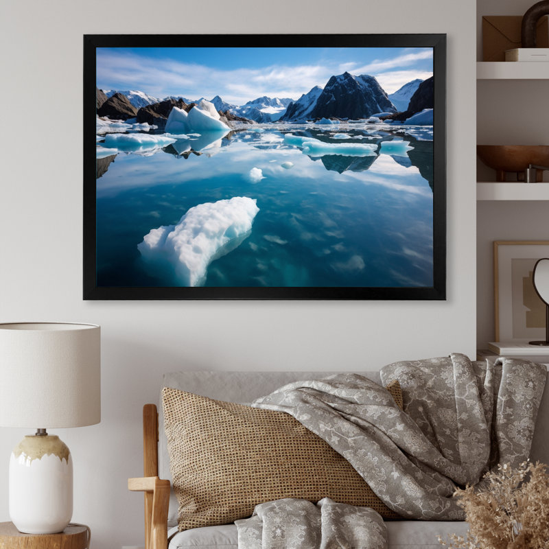 Glaciers à couper le souffle en Alaska II sur toile, H 24 po x l 32 po x P 1 po, Cadre photo noir