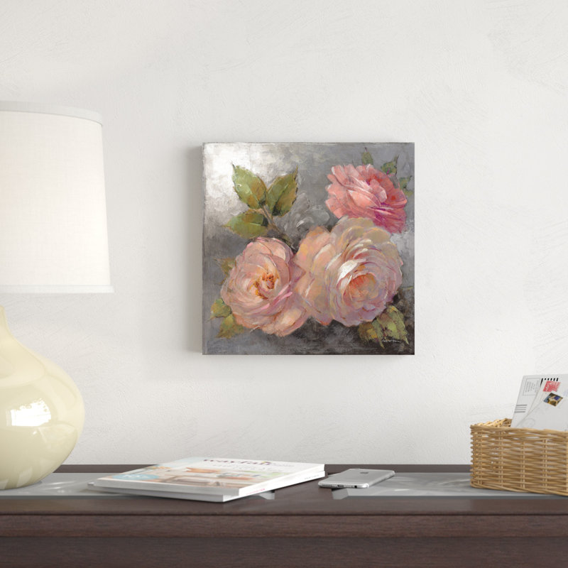 Roses sur fond gris II, H 12 po x l 12 po x P 1,25 po