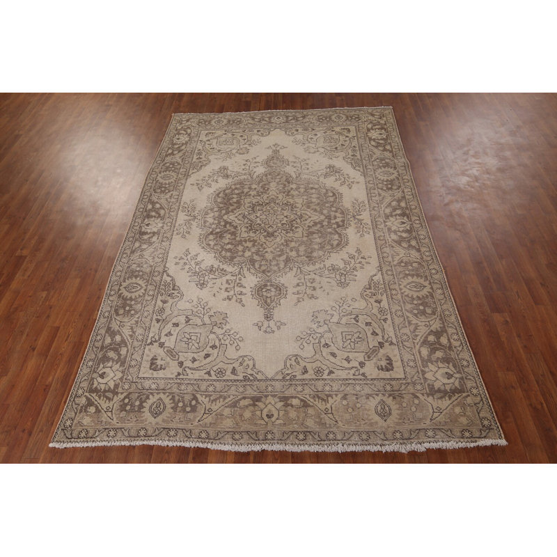 Tapis traditionnel en laine vieilli 7 x 10