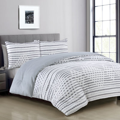 Nara Comforter