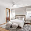 Ventilateur de plafond blanc de 42 pouces avec lumière DEL de 22 W et moteur CC réversible à pales en panneau de fibres à densité moyenne-256991912