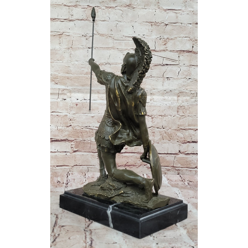 Sculpture en bronze de la légion romaine centenaire à genoux avec lance et bouclier