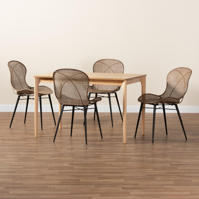 Ensemble repas en rotin pour 4 personnes Kinnard