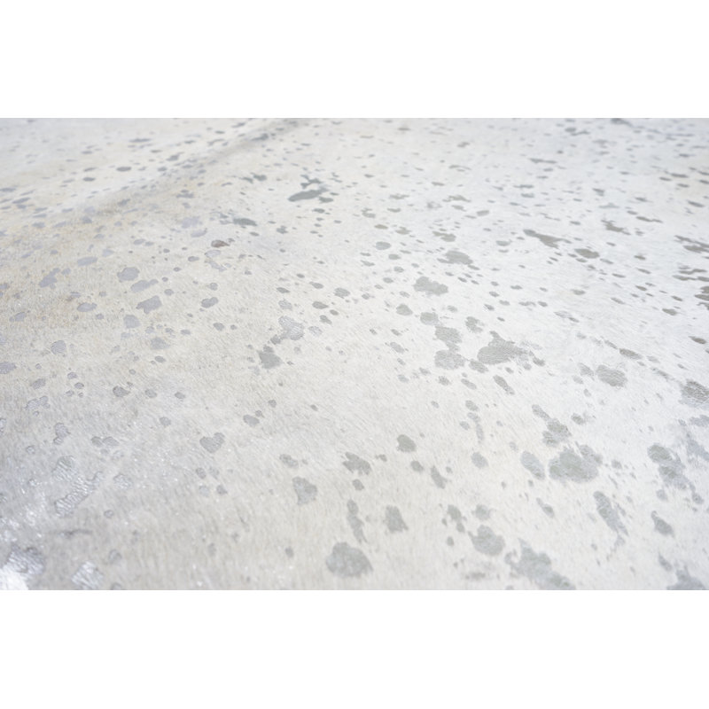 Cowhide Indoor Rug, 6' x 8'