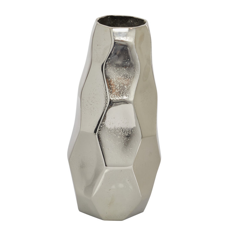Vase de table en métal Tooborac
