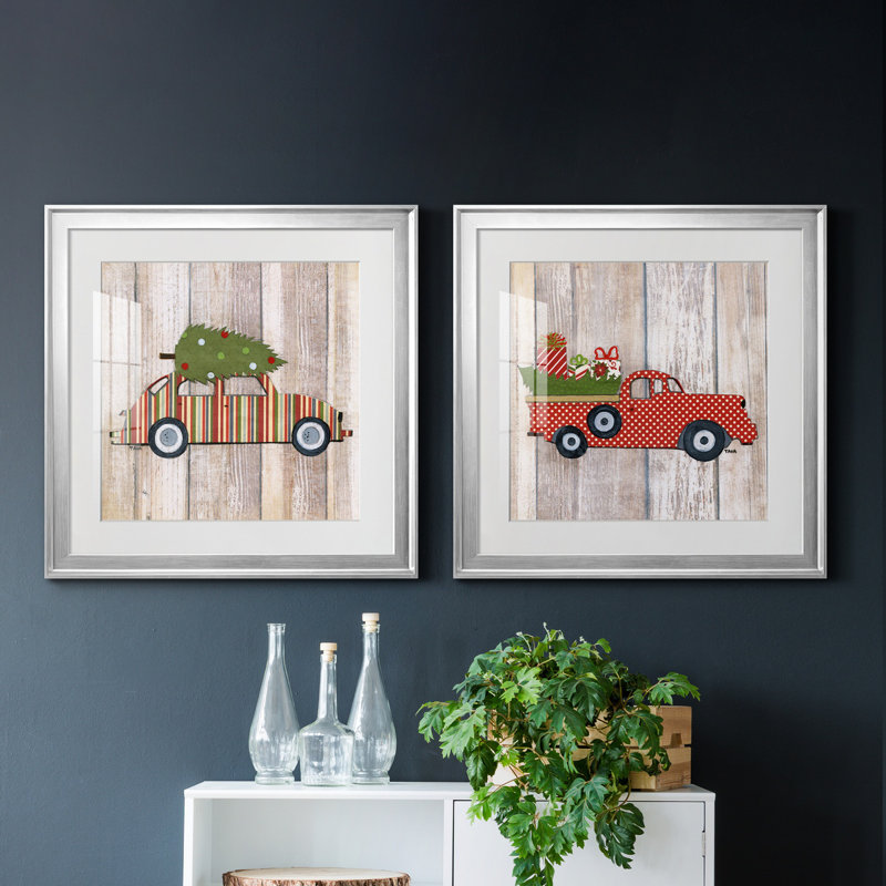 Classic Auto Christmas I - ensemble de 2 reproductions d'art encadrées, H 17,5 po x l 35 po x P 1,5 po, Blanc
