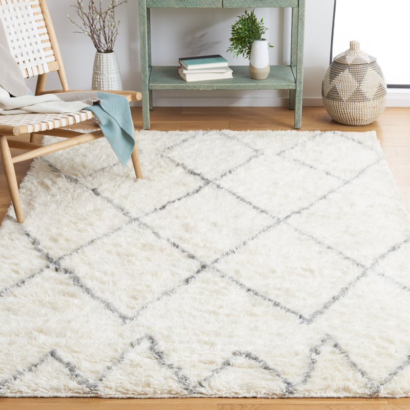 Anaily Hand Woven Performance Geometric Rug, Rectangle 4' x 6'