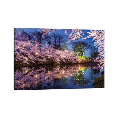 «Takada Castle In Spring» par Jan Becke - photographie sur toile tendue