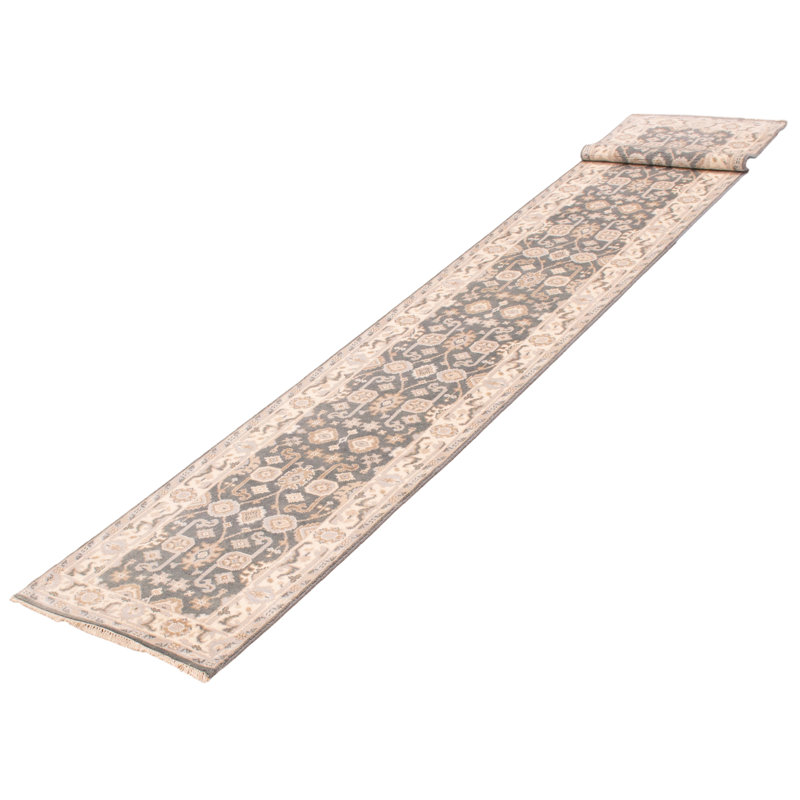 Tapis de couloir gris anthracite 2 pi 7 po x 19 pi 9 po Antoni One-of-a-Kind