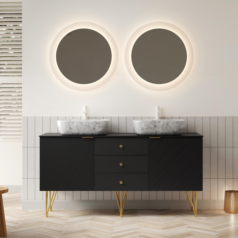 Meuble-lavabo autoportant moderne de 60 po avec double vasque en marbre Volakas, armoire cannelée noire avec pieds dorés et comptoir en pierre frittée - pré-assemblé