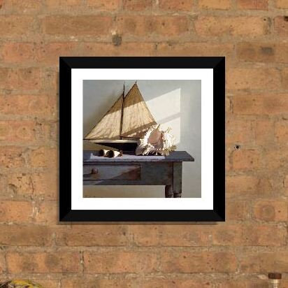 «Shell and Sail», reproduction de photo, H 16 po x l 16 po x P 1 po, Papier encadré noir