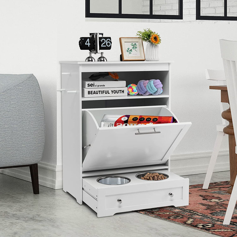 Desroches Anti-Skid Raised Feeding Station