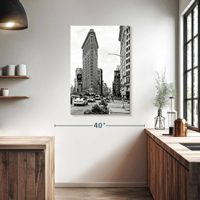 Siriron Manhattan Flatiron Building, H 39 po x l 26 po