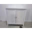 Armoire de rangement blanche à double porte, armoire de rangement autoportante moderne Mid-Century, armoire de rangement de salle de bain avec boutons argentés pour le salon, la cuisine, la salle de bain, le couloir