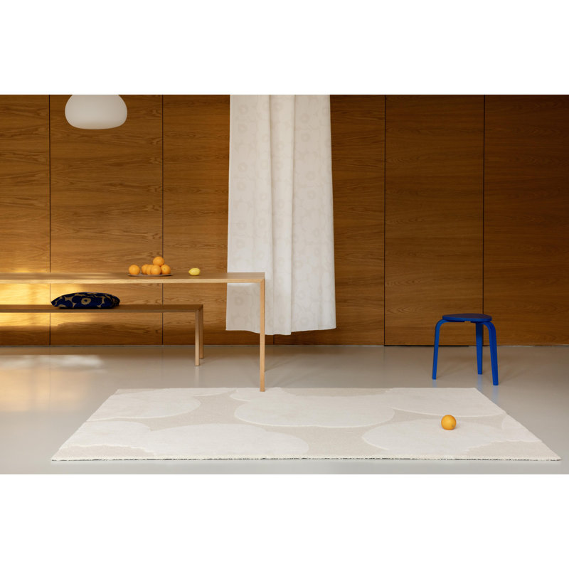 MAR Iso Unikko, Rectangle 5'7" x 7'10"