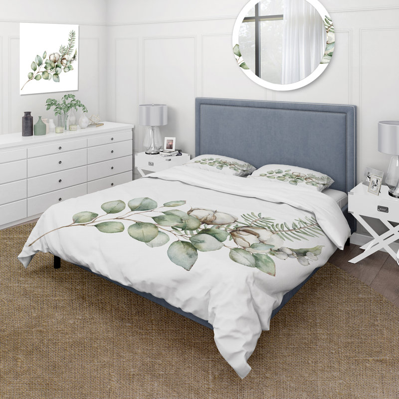 Christmas Bouquet With Eucalyptus Branches - Traditional Duvet Cover Set - Microfiber Polyester