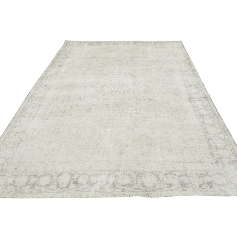 Muted Beige Traditional 7X11 Oriental Area Rug