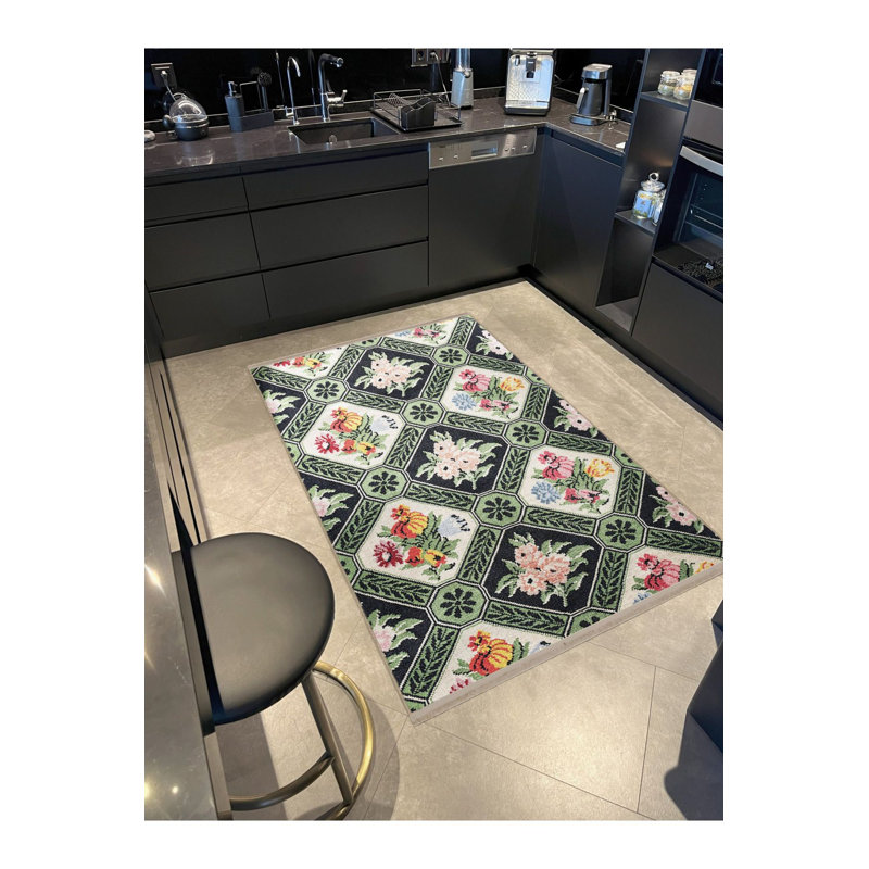 Tapis décoratif vert à motif floral frangé, Sous-tapis rectangulaire 5 pi 1 po x 7 pi 7 po inc